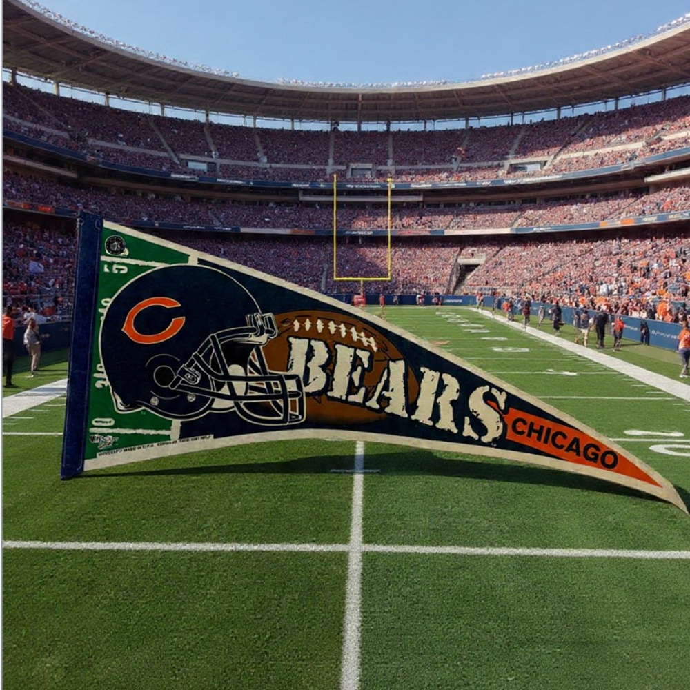 Vintage 1997 Wincraft  Chicago Bears Pennant!